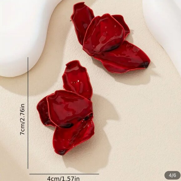 NEW Fallon Lacquer Red Flower Petal Abstract Statement Earrings - Picture 5 of 5